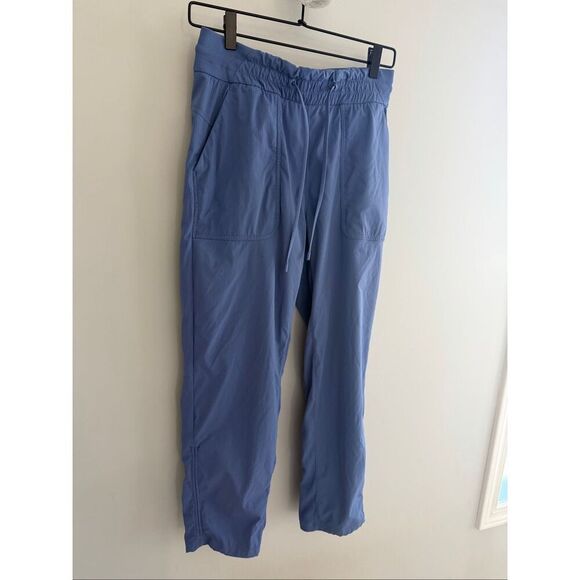 lululemon Beyond the Studio Joggers, Size 6, Water Drop - Picture 3 of 10